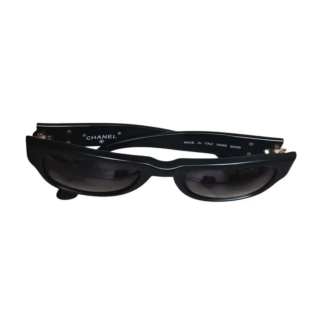Chanel Sunglasses 02462 90405 Black CC Logo Italy w Box Authentic Designer